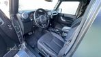 Jeep Wrangler - 4