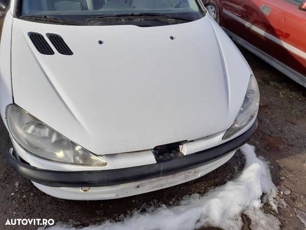 Dezmembrez Peugeot 206 - 2