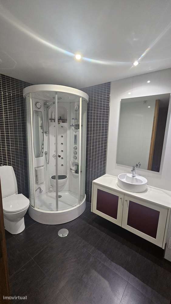 (RESERVADO) Apartamento T3, boas áreas, Garagem Box para 3 carros - Grande imagem: 4/17