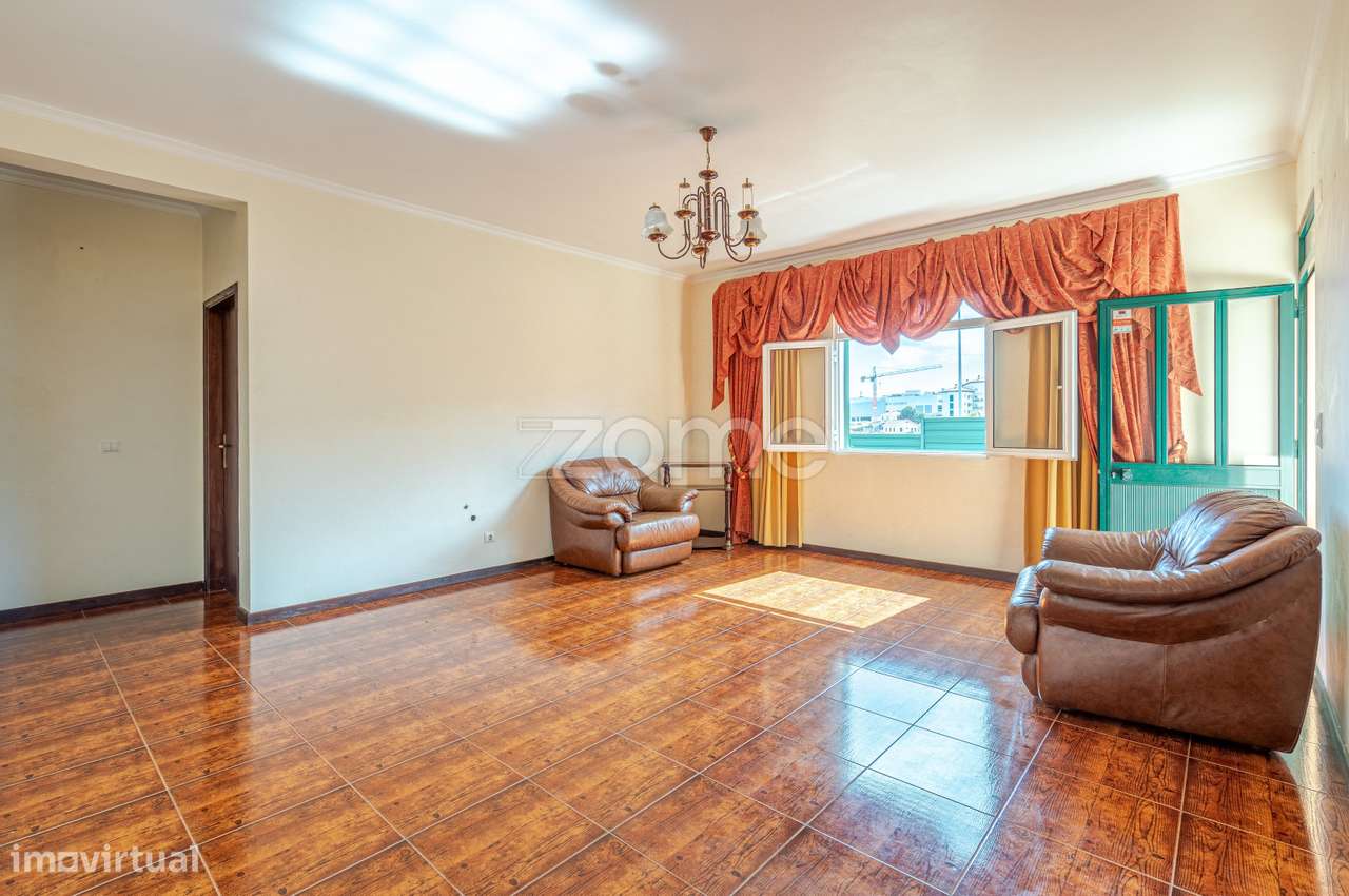 Moradia Térrea T3 no Estreito de Câmara de Lobos - Grande imagem: 5/39