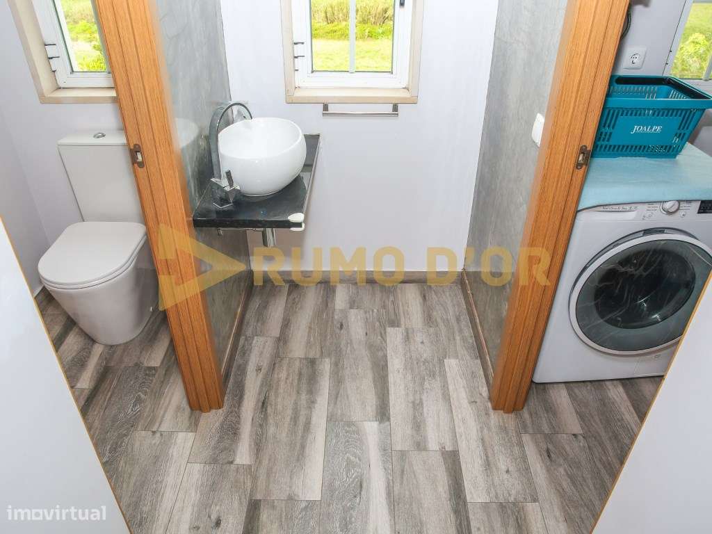 Moradia Exclusiva com áreas Independentes - junto a Arruda dos Vinhos-31