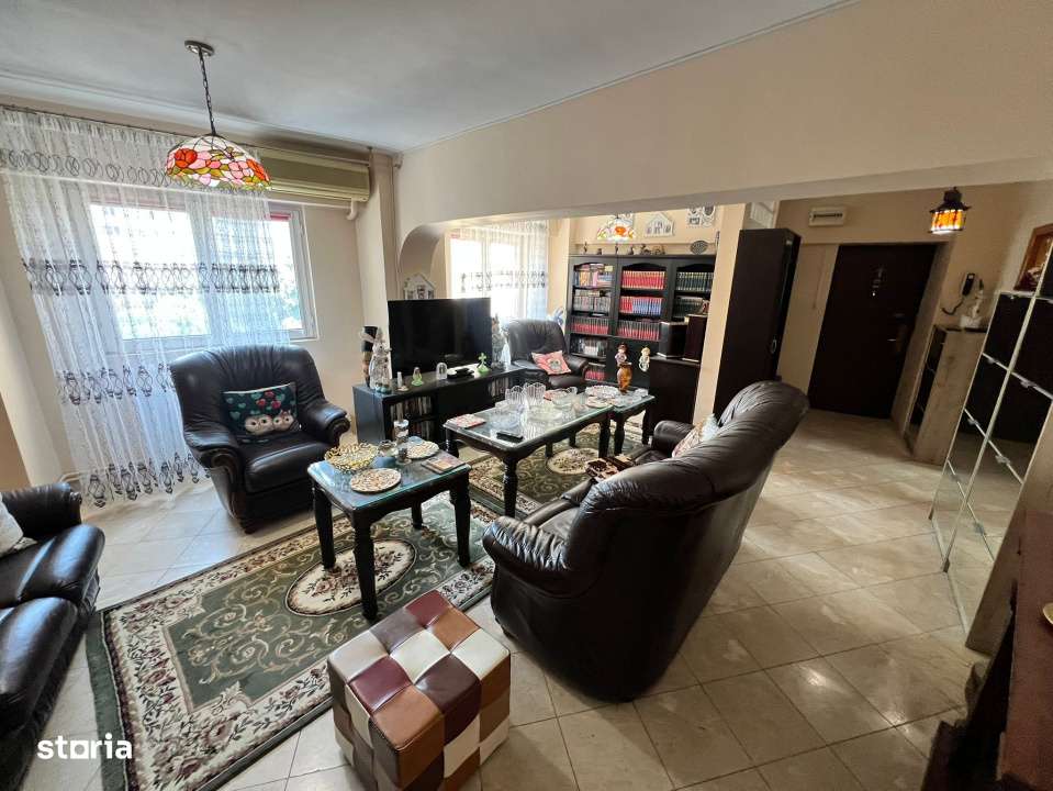 Vatra Luminoasa, 5 camere, centrala proprie, - Imagine principală: 5/19