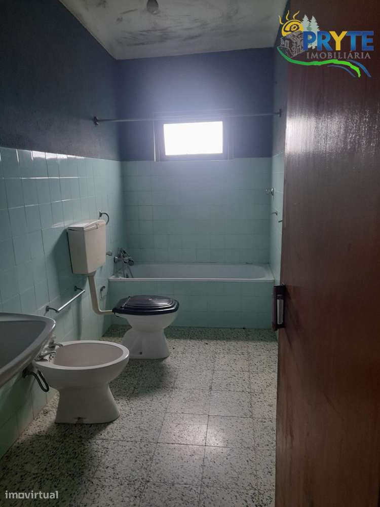 Moradia de tipologia T2 situada a 5 minutos da Vila da Sertã-14