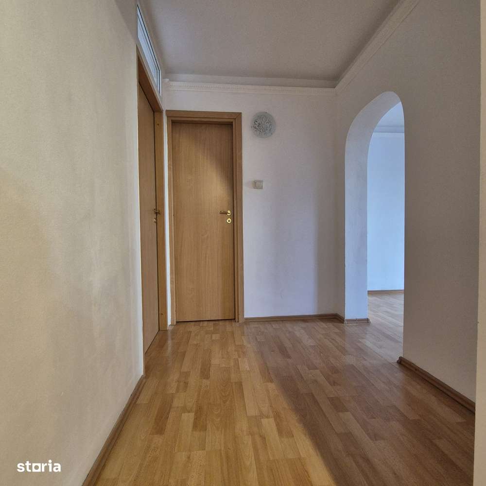 Apartament 3 camere,Micalaca 100-5