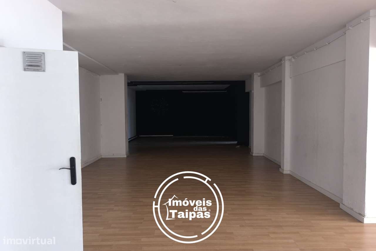 Vende-se Armazém com 200 m2, em Caldelas, Guimarães-10