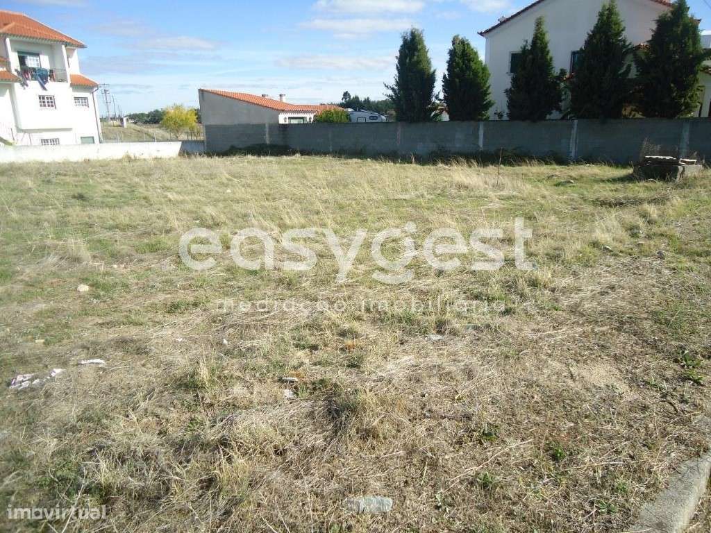 Lote de terreno urbano localizado na aldeia de Alcains - Grande imagem: 2/10