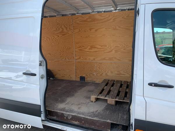 Mercedes-Benz Sprinter - 6