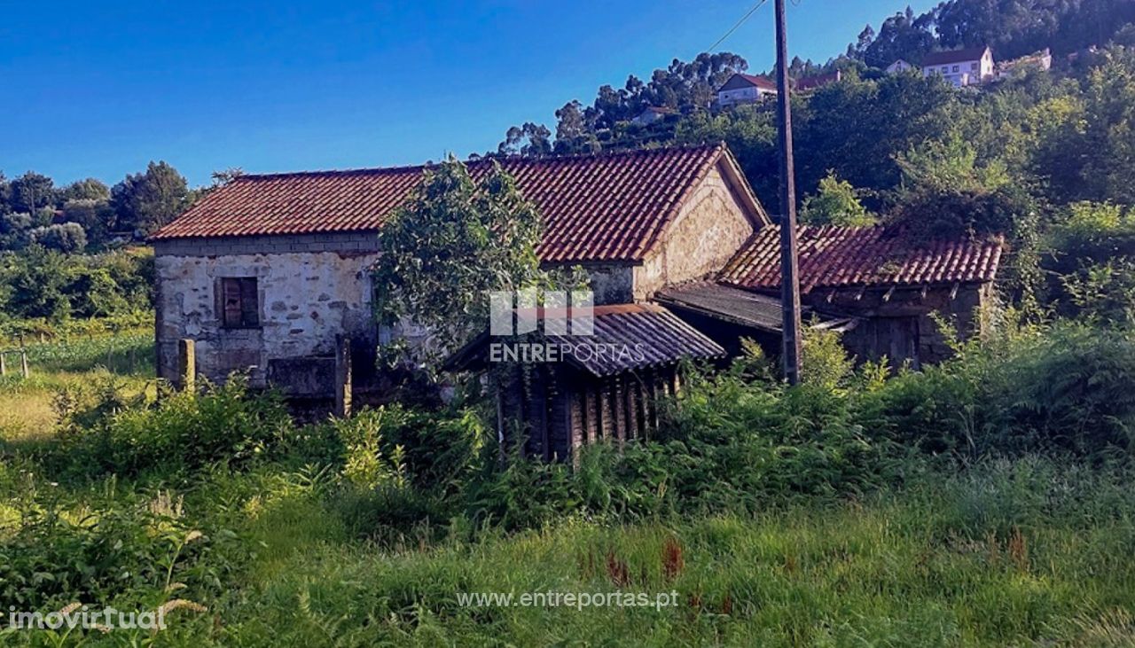 Venda de quintinha com moradia em pedra, Arcozelo, Ponte de Lima