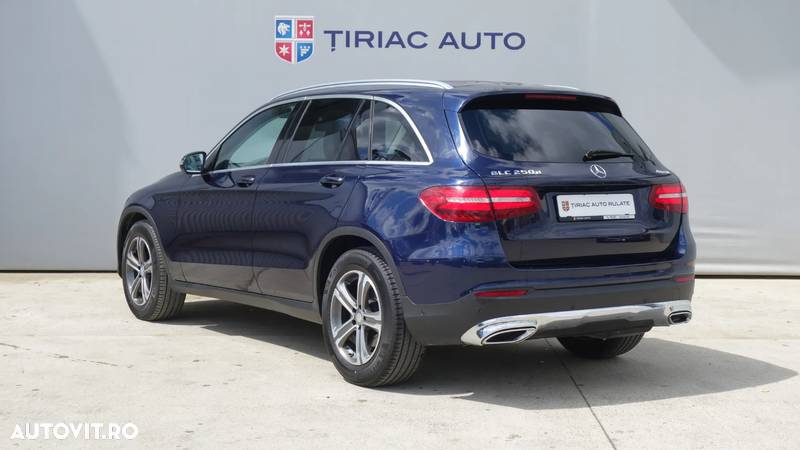 Mercedes-Benz GLC 250 d 4Matic 9G-TRONIC Exclusive - 4