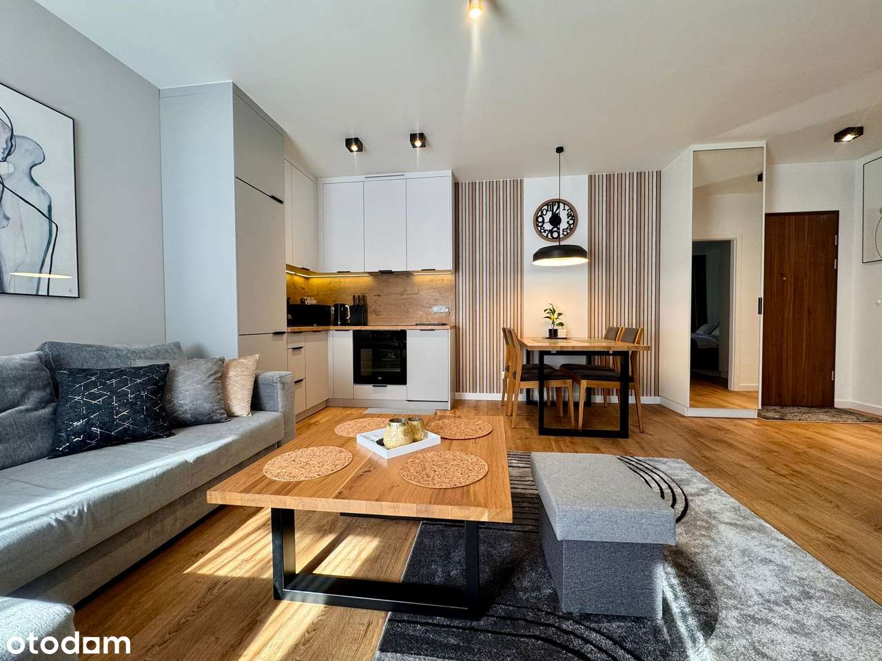 CENTRUM | 2 POKOJE | BALKON | 45 M2 | BRAK KAUCJI - Pełny obrazek: 2/12