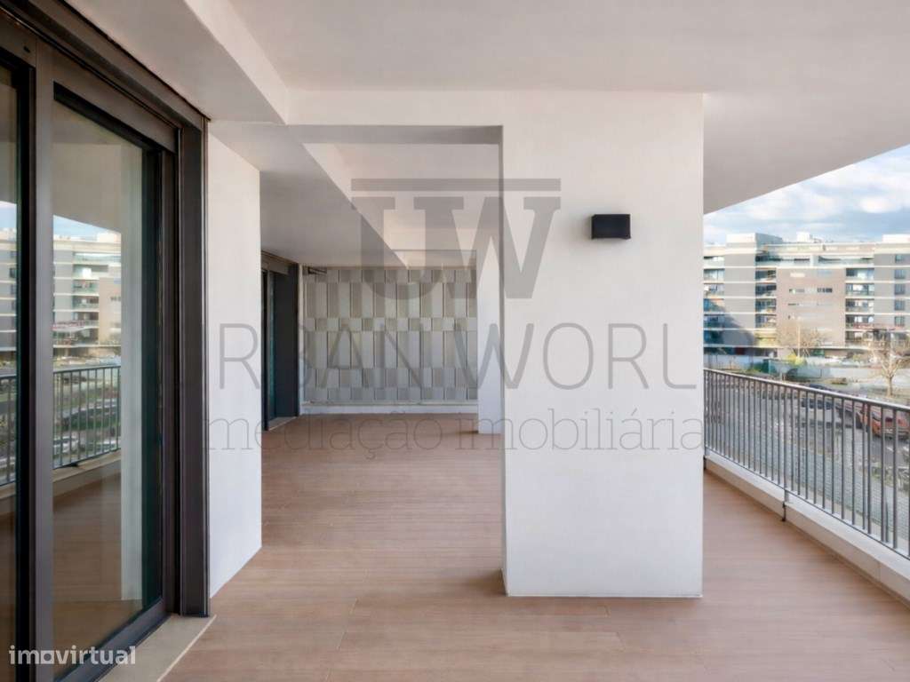 Apartamento T4, Sto. António dos Cavaleiros - Loures-13