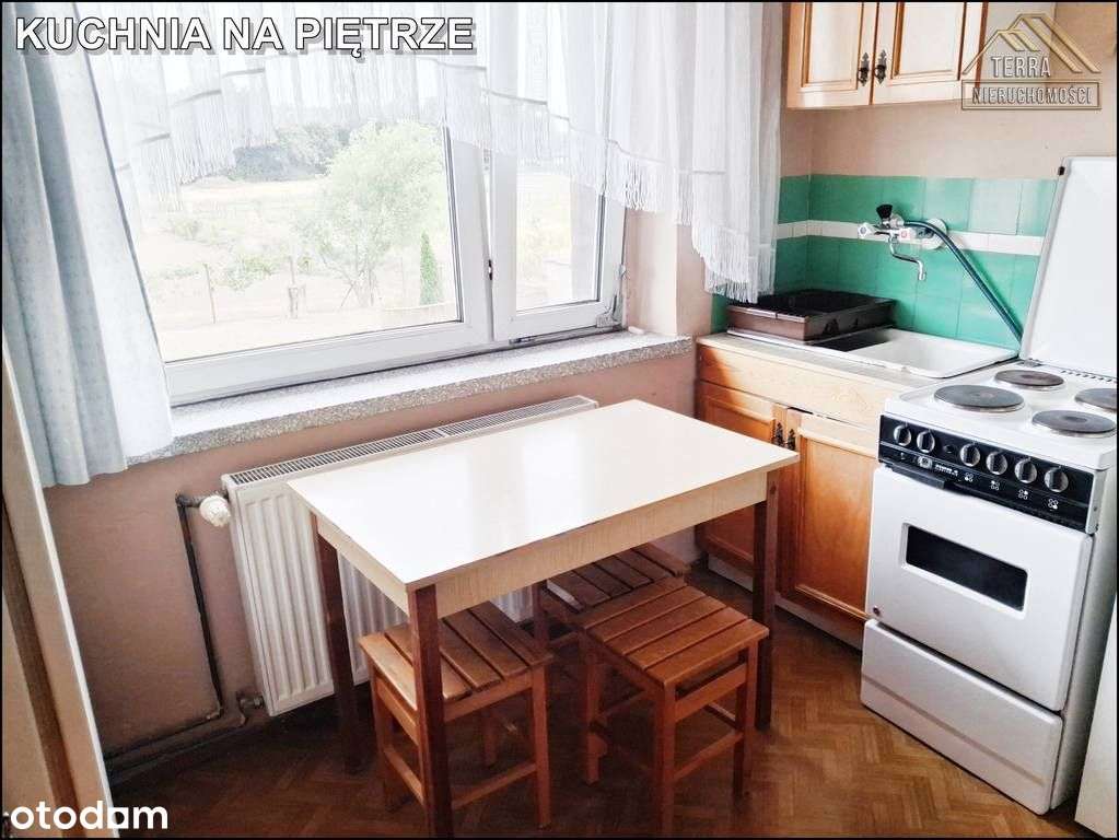 Funkcjonalny dom w dobrej lokalizacji-10