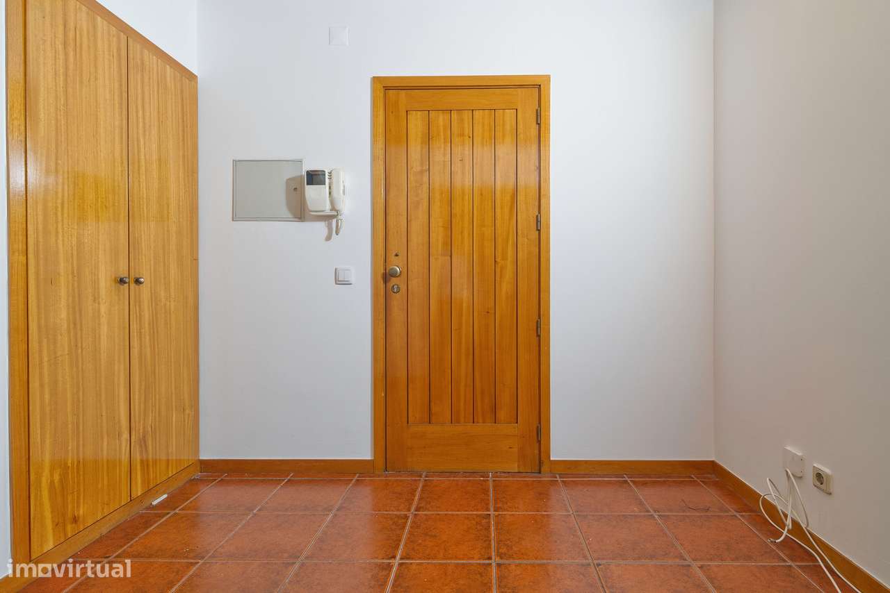 Apartamento T3 para venda na Rua Germão Galharde - São Victor, Braga-8
