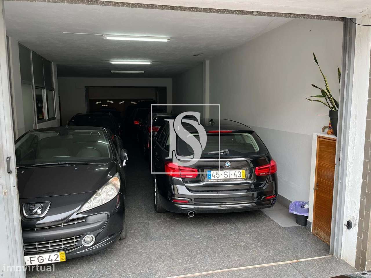 Armazém no Porto - Grande imagem: 5/18