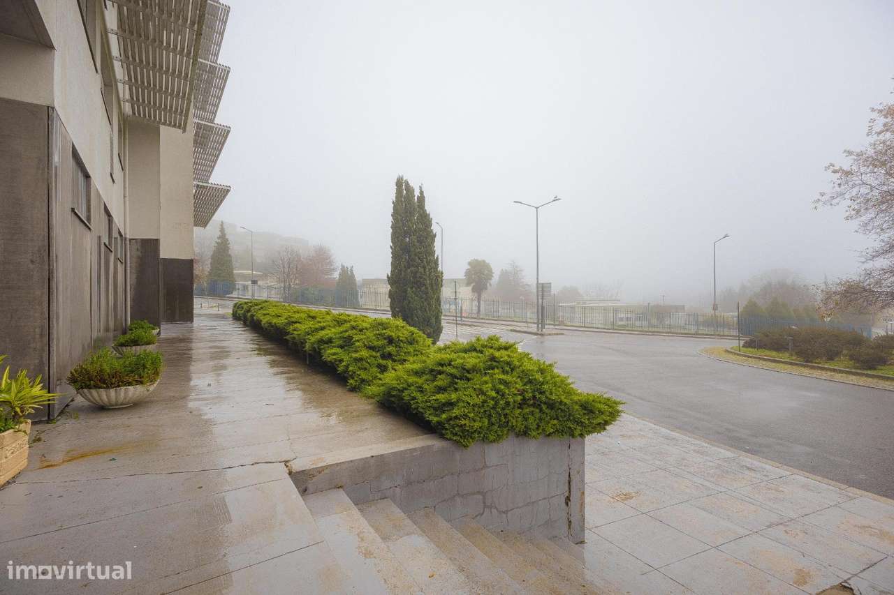 Apartamento T2 Remodelado - Urbanização de Vila D´Este - Vila...-21