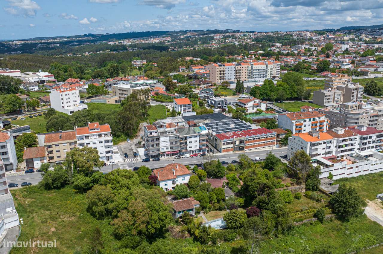Armazém, centro de São João da Madeira - Grande imagem: 5/51