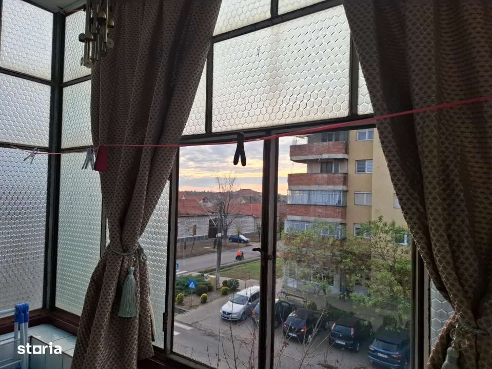 Apartament renovat recent 3 camere etaj 2 in Nadlac-16