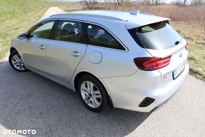 Kia Ceed 1.5 T-GDI M - 12