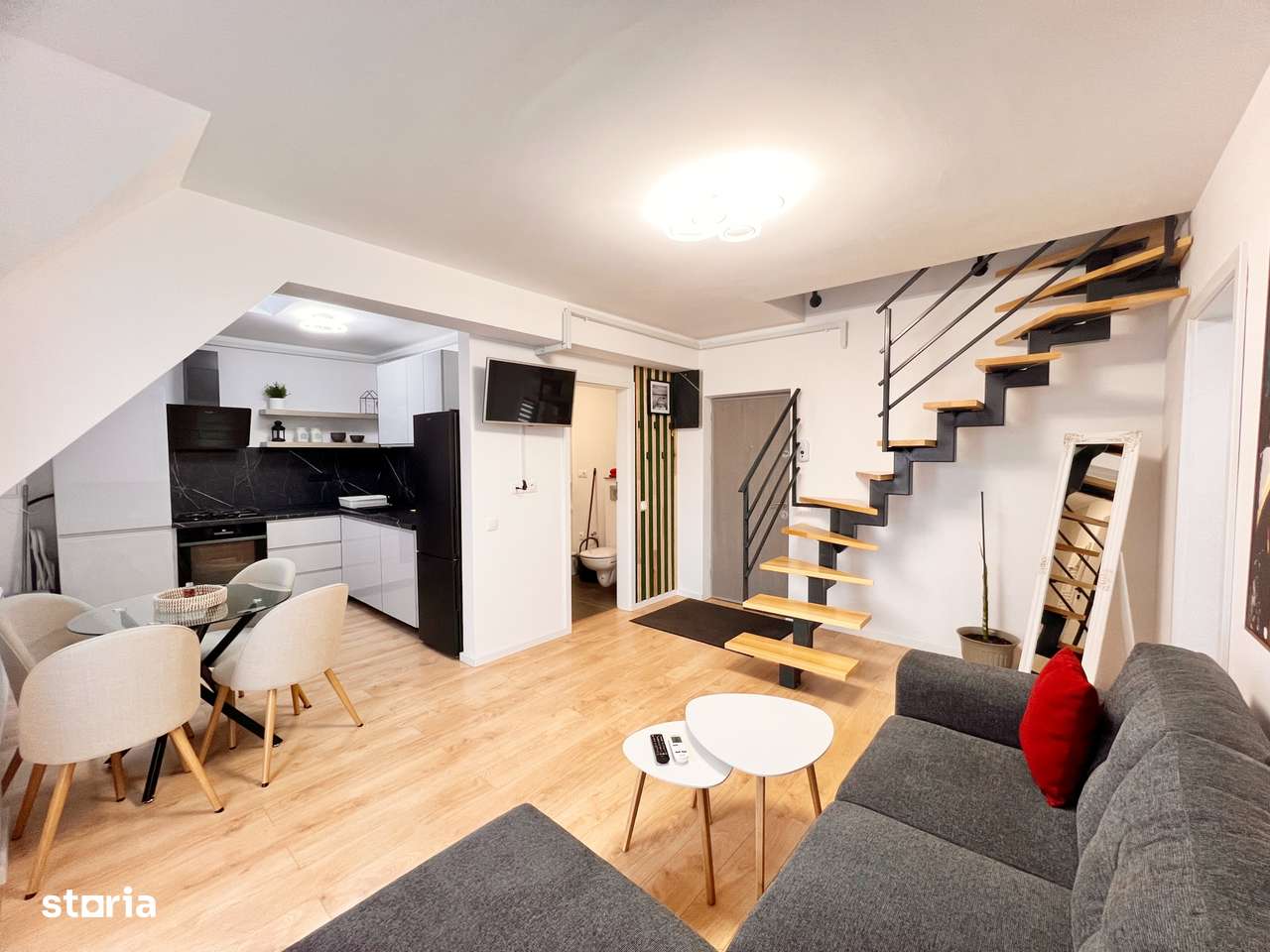 Ap. modern cu 3 cam complet mobilat și utilat, două băi+loc de parcare-1