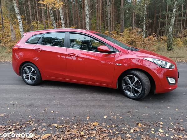 Hyundai I30 blue 1.6 CRDi Trend - 25