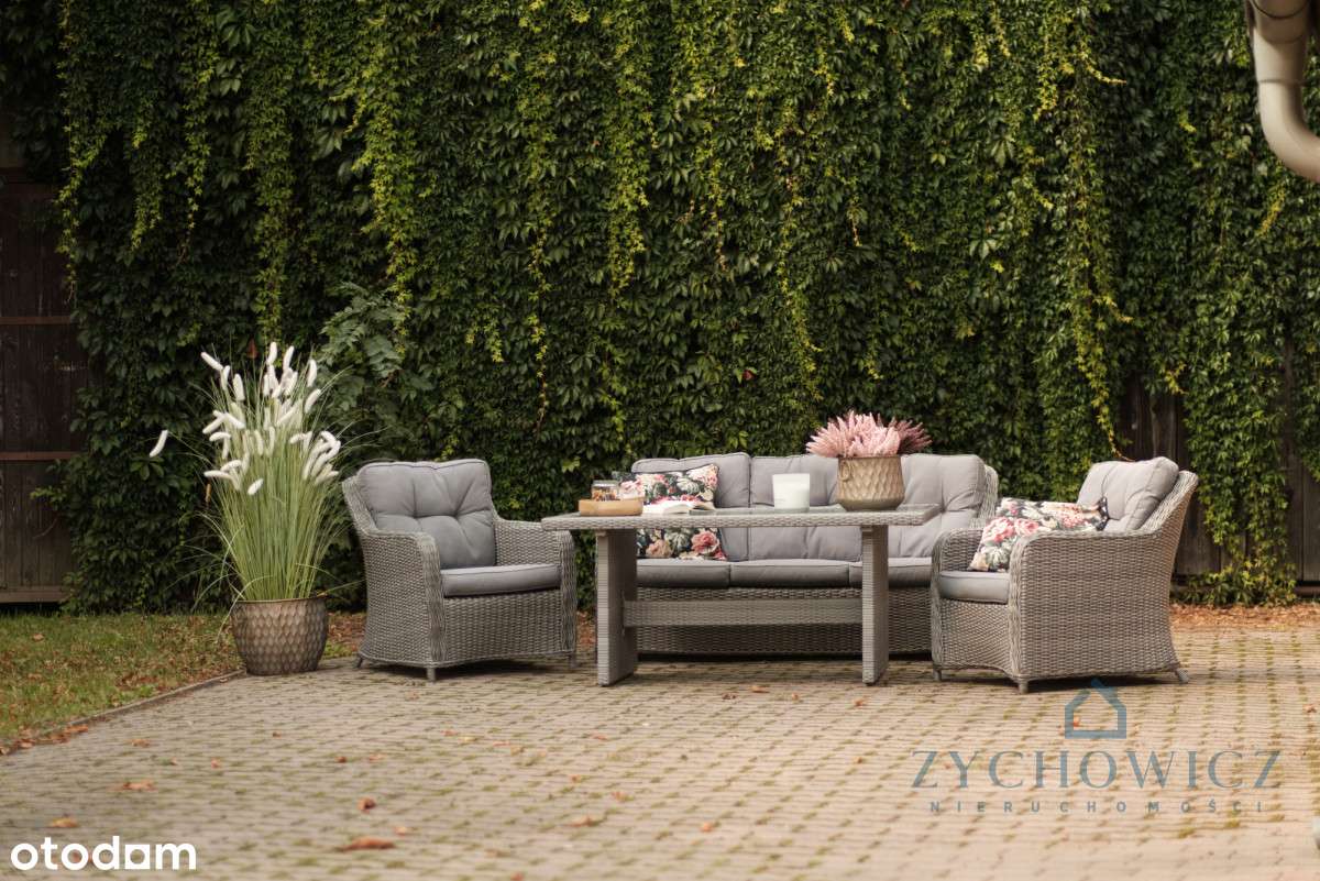 Dom w Wilkowie – przestrzeń, prywatność i natura-3