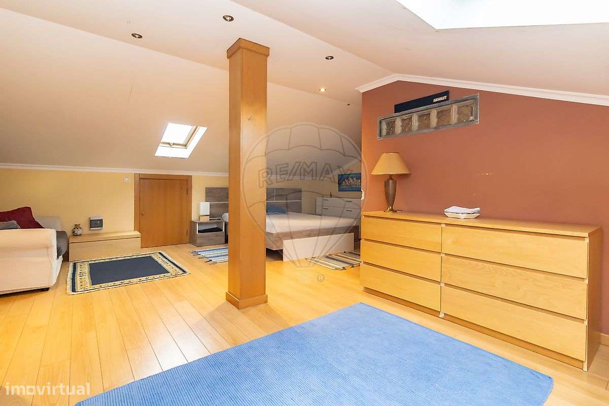 Moradia T4 à venda em Seixal-41