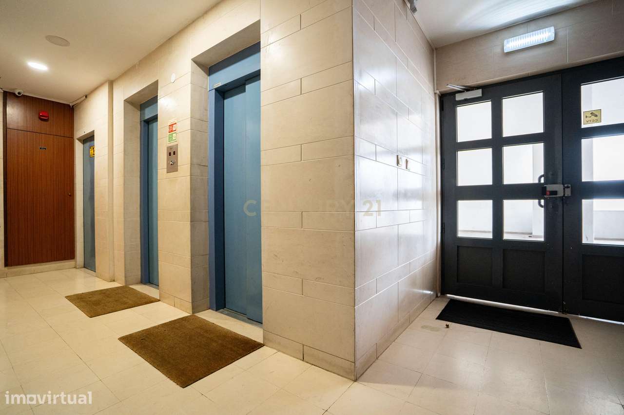 T3 com espaço exterior em Marvila – Excelente oportunidade em zona em-20