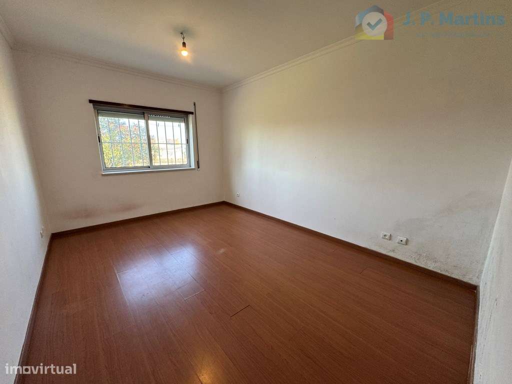 Apartamento T4 c/ varanda, Alto do Seixalinho, Barreiro-15