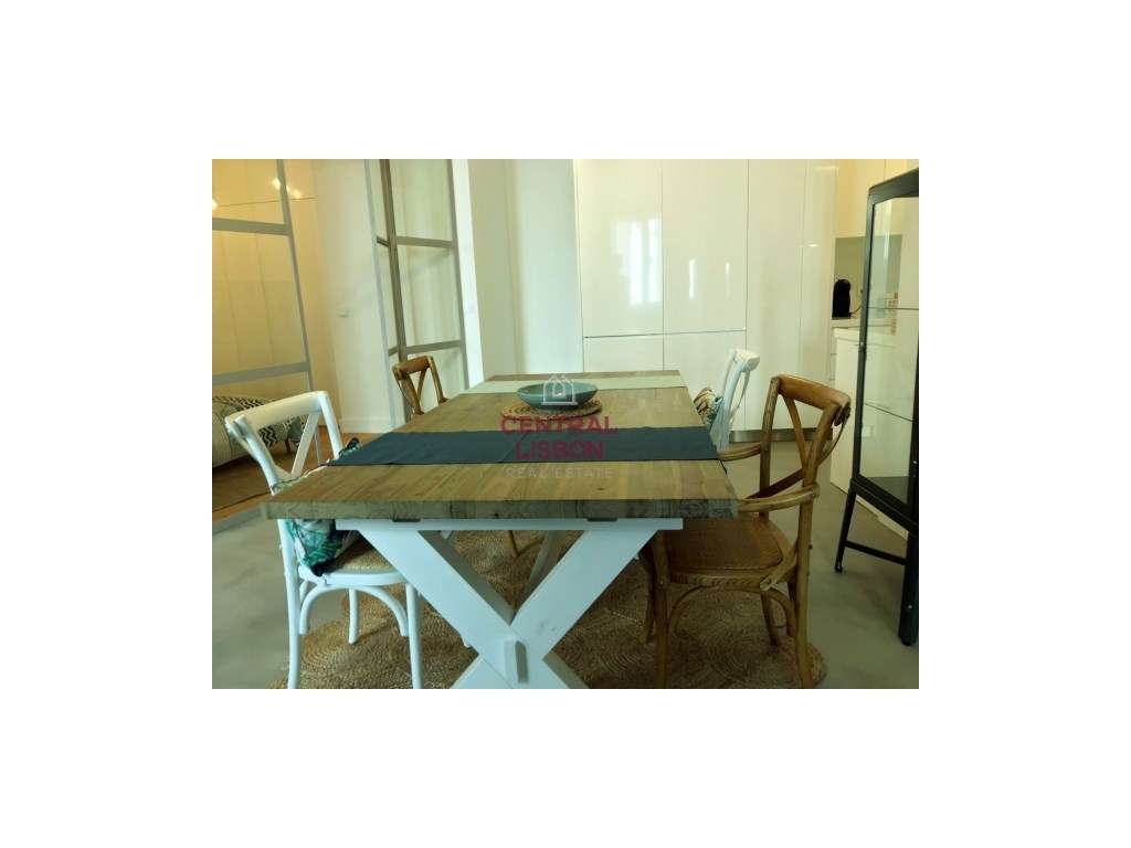 Loft Renovado e Mobilado com Terraço- Costa do Castelo- Zona Histór... - Grande imagem: 4/24