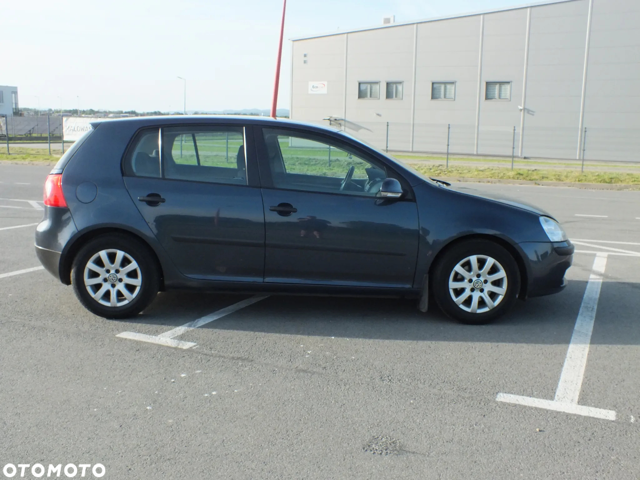 Volkswagen Golf V 1.9 TDI Trendline - 12