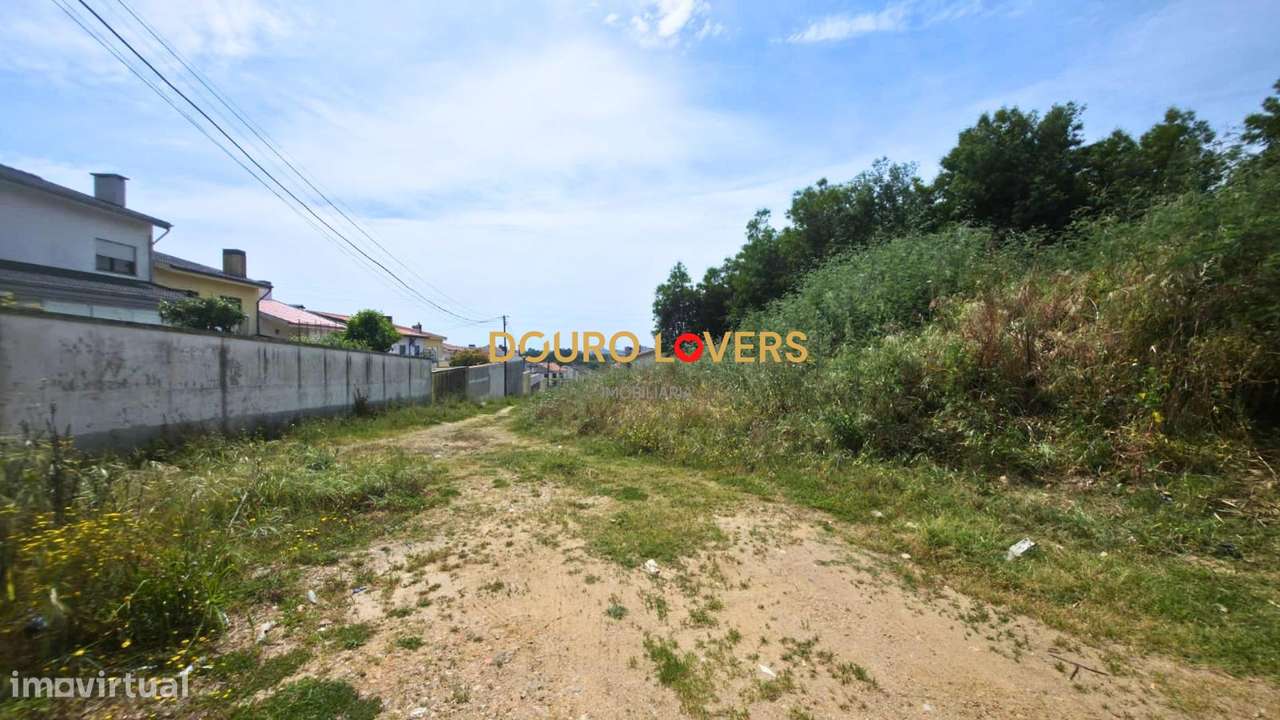 TERRENO COM PROJETO APROVADO EM GONDOMAR-5