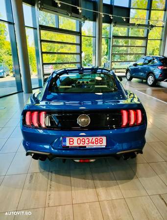 Ford Mustang Fastback 5.0 Ti-VCT V8 Aut. GT - 12