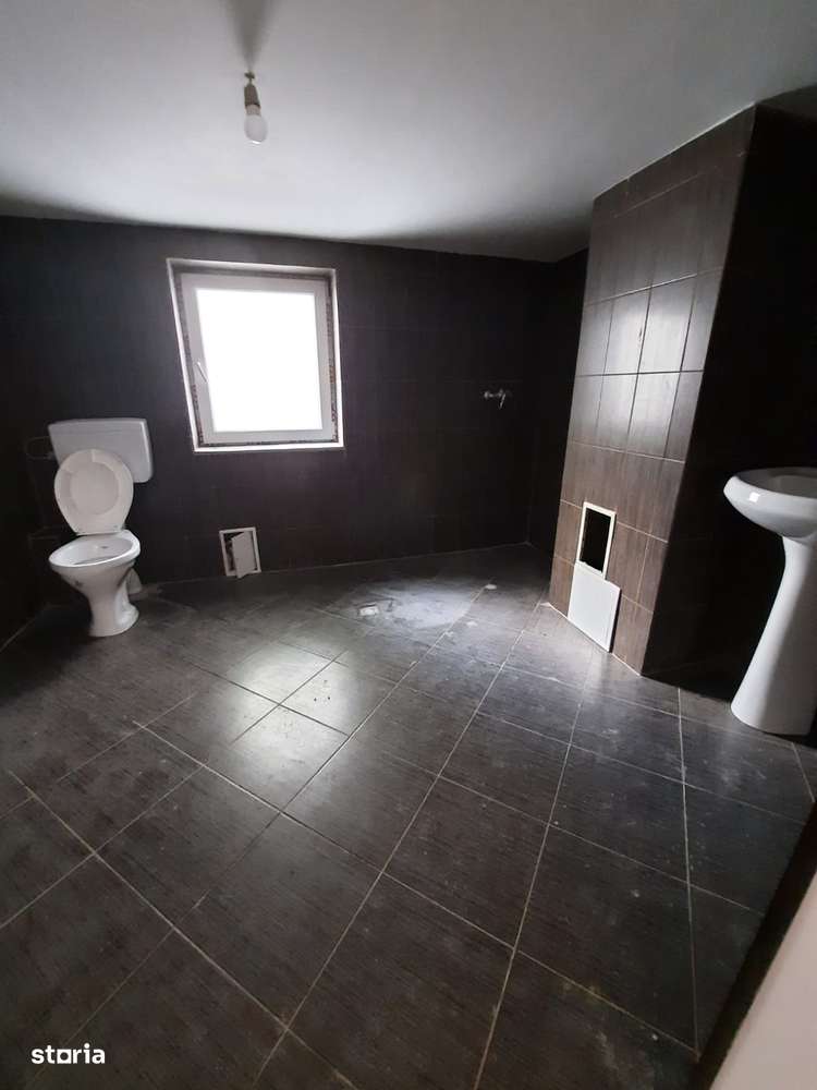 Vand apartament 3 camere, Centrul Civic, Str. Moldovei - Imagine principală: 5/7