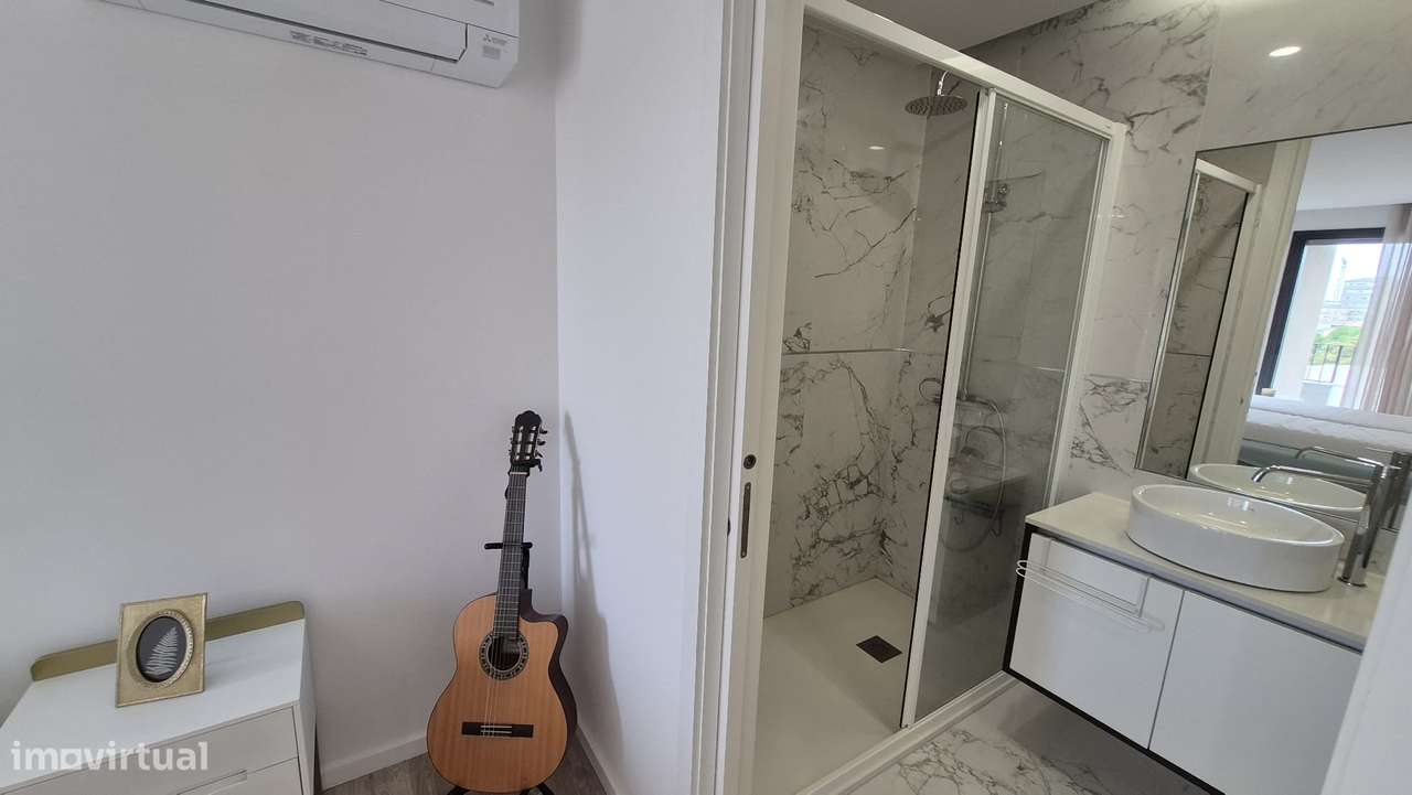 T3 Recuado no último piso, com terraço de 77,35m2 e garagem fechada-14
