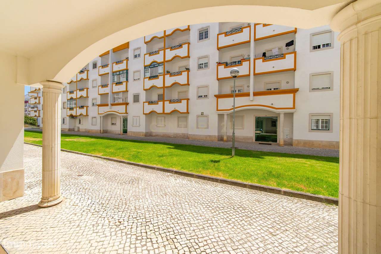 Apartamento T3 em Alcochete com garagem e arrecadação - Oportunidade Ú-32