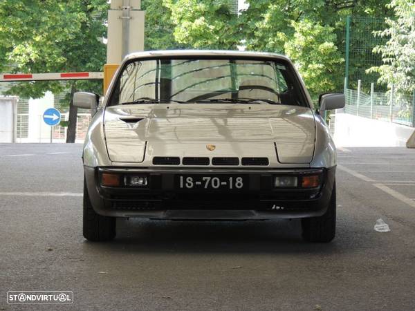 Porsche 924 - 13