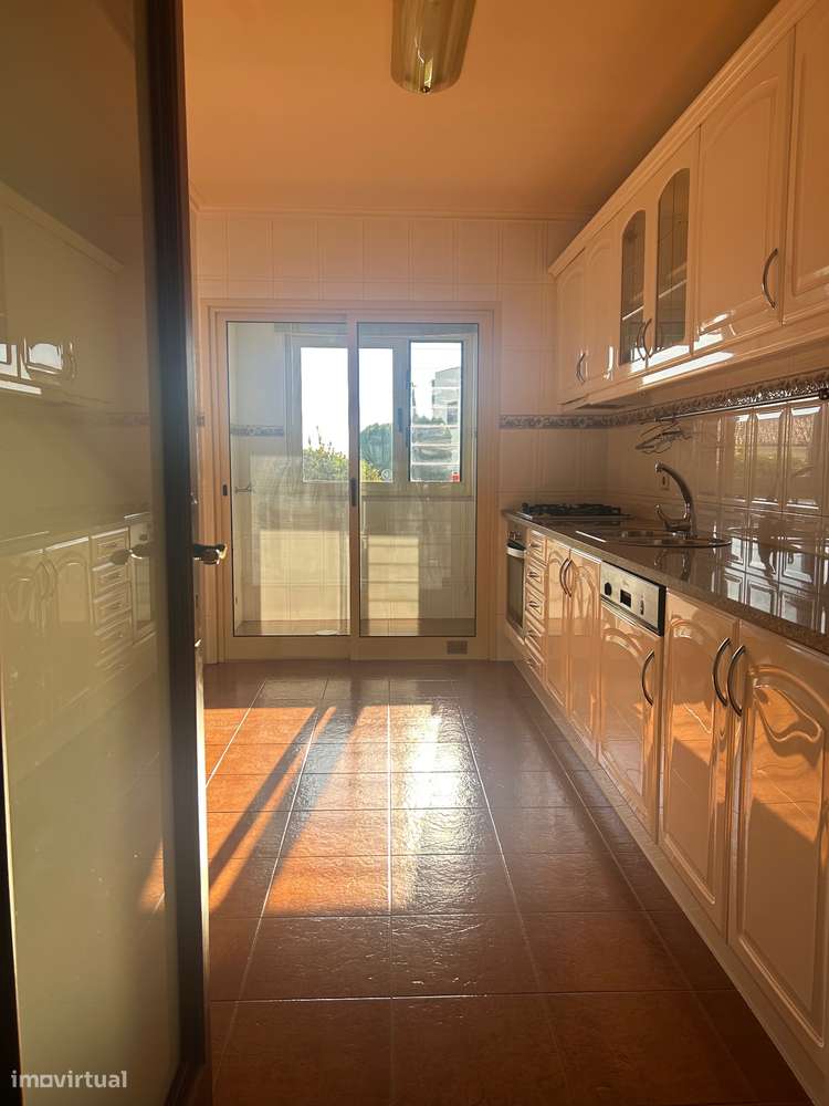 Apartamento T3 Modernizado em Sanguedo - Grande imagem: 4/13