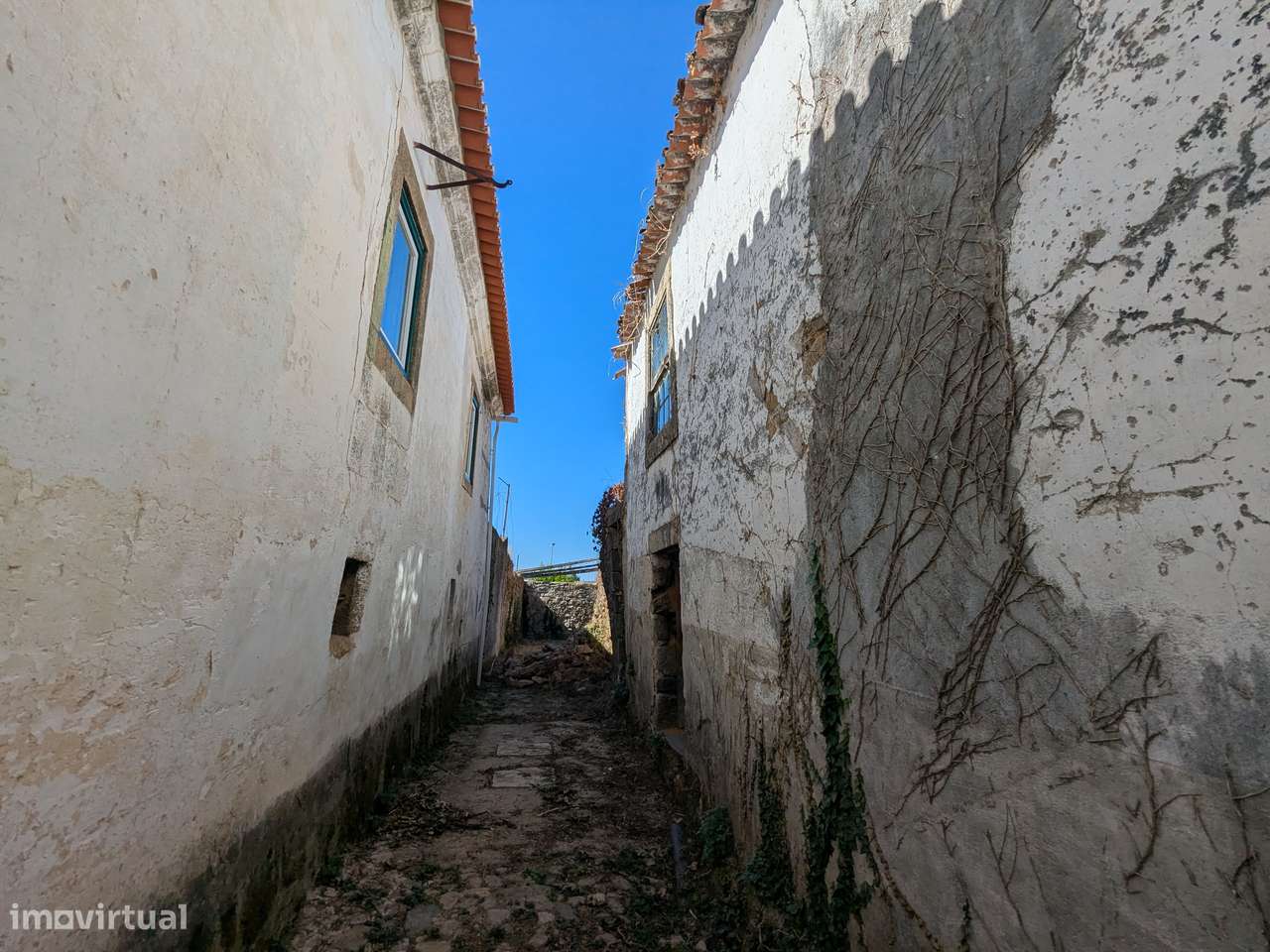 Duas moradias com área de construção de 382m2, Pedrógão Grande-23