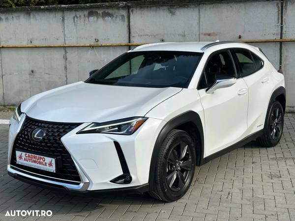 Lexus UX 250h 2.0L HEV 20H- (178 HP) 4X4 CVT Executive - 7