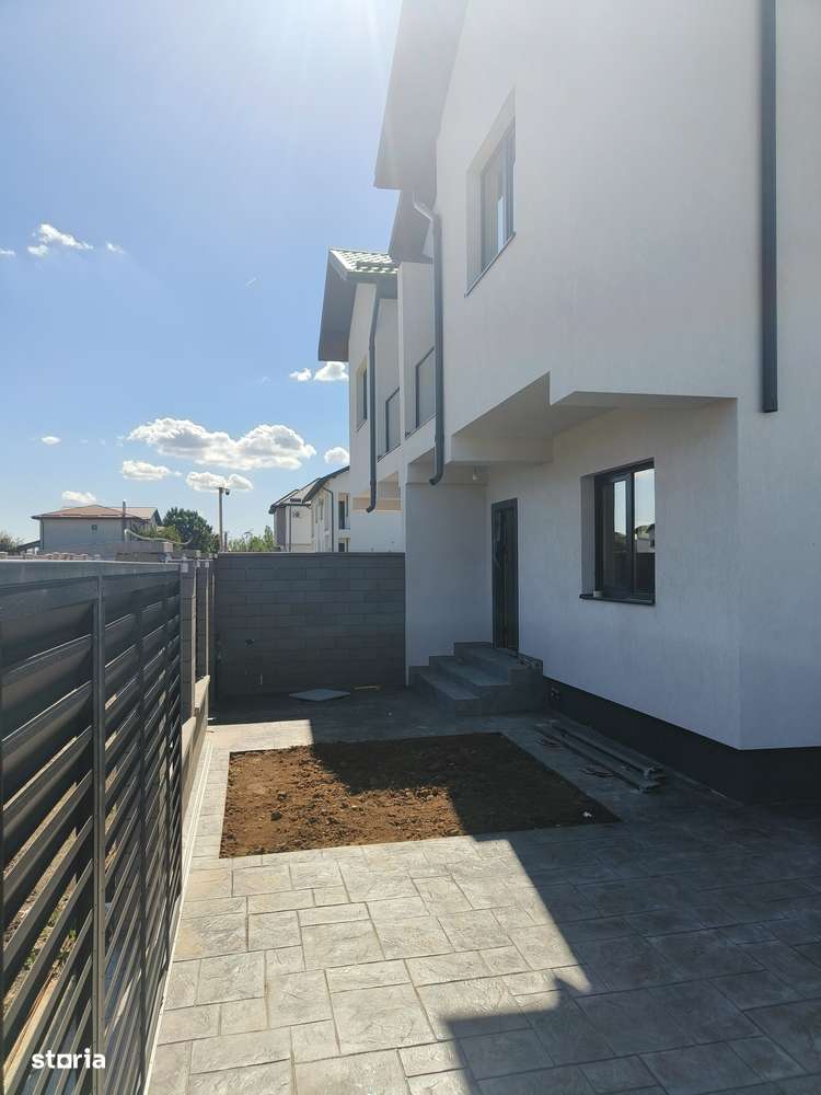 Vilă în Duplex 5 camere - Imagine principală: 3/19