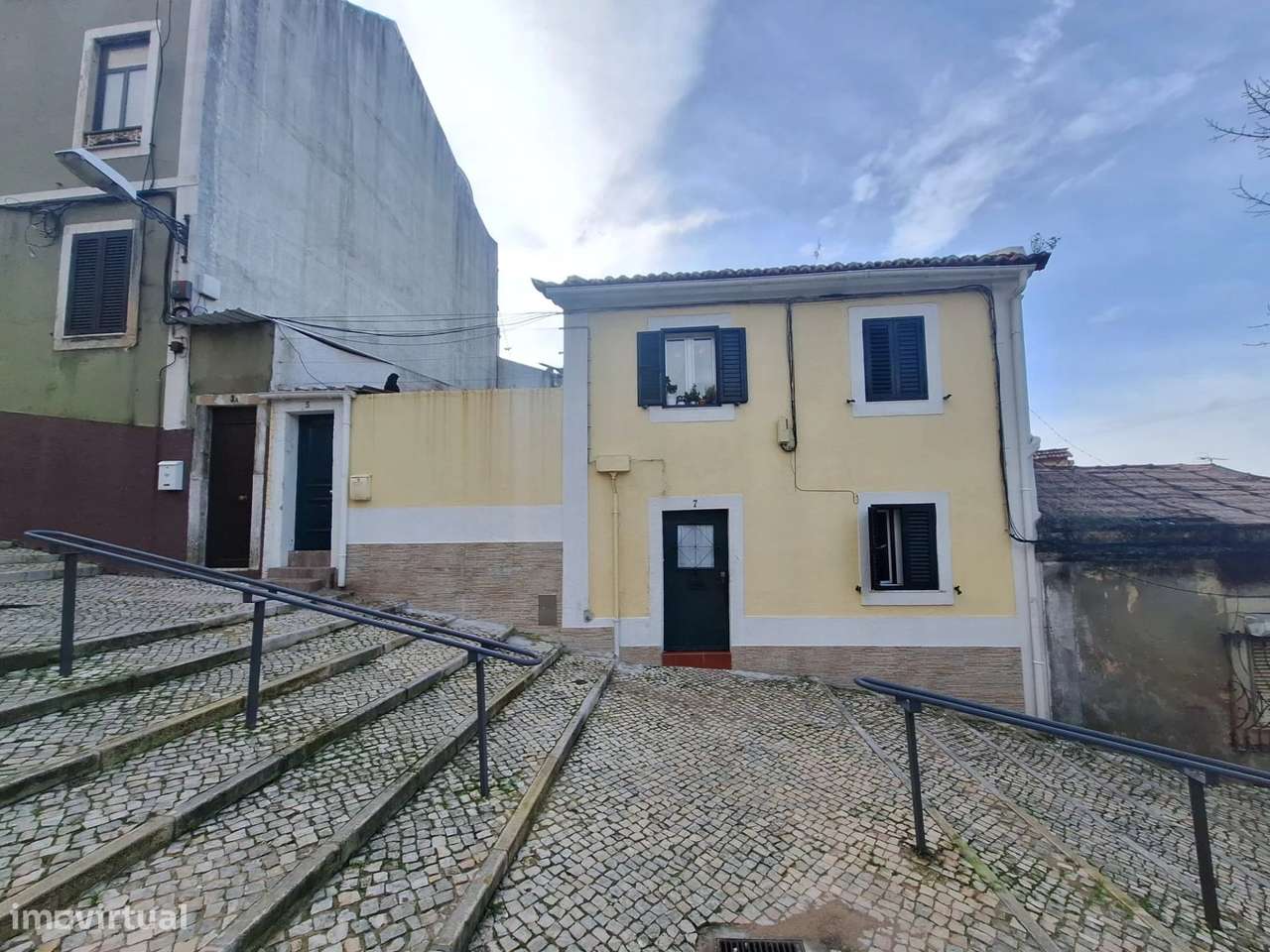 Excelente prédio Em campo Ourique - Grande imagem: 2/27