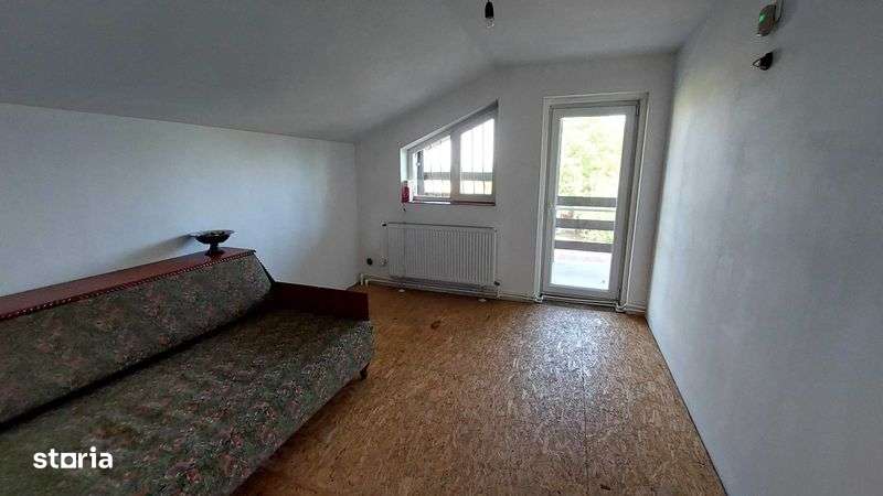 Casa de vanzare in Nanov - Imagine principală: 5/8