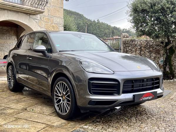 Porsche Cayenne - 2