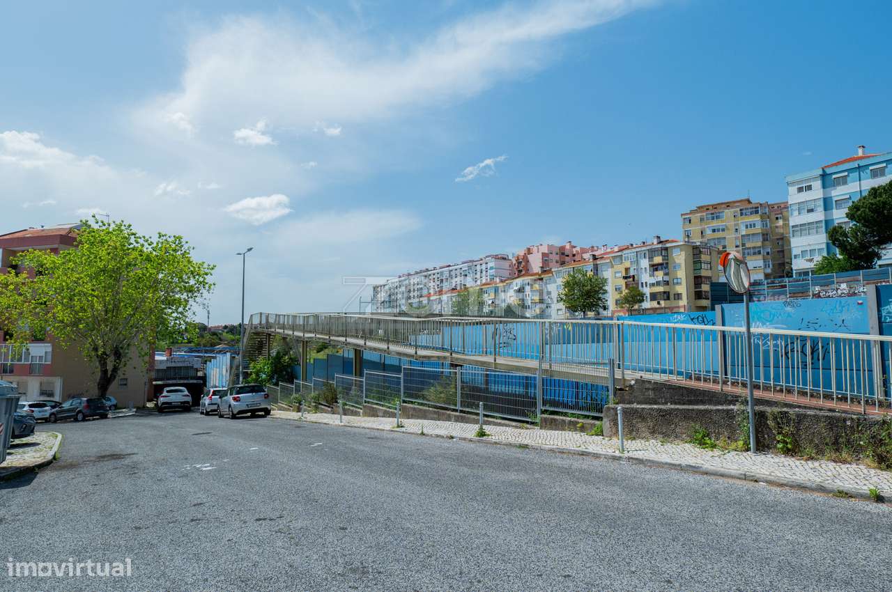 Apartamento T2 à venda em Queluz-5