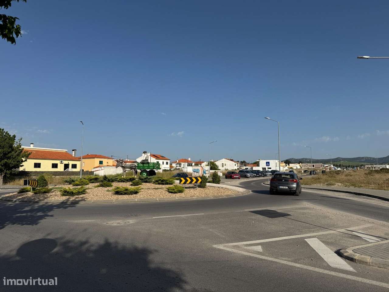Nova Moradia T4 com Piscina na Vila de Azeitão-33