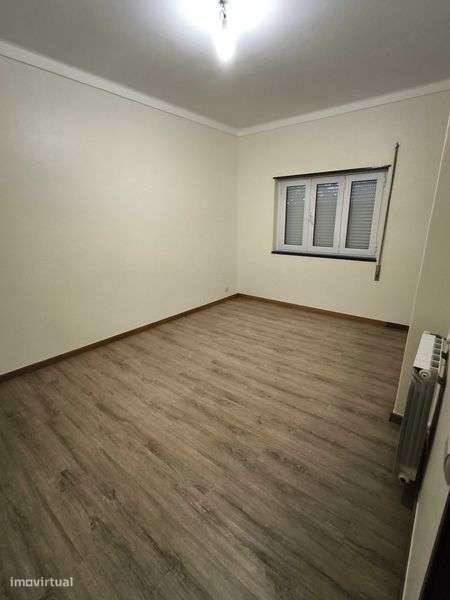 Vivenda T3 - Póvoa - Grande imagem: 4/12