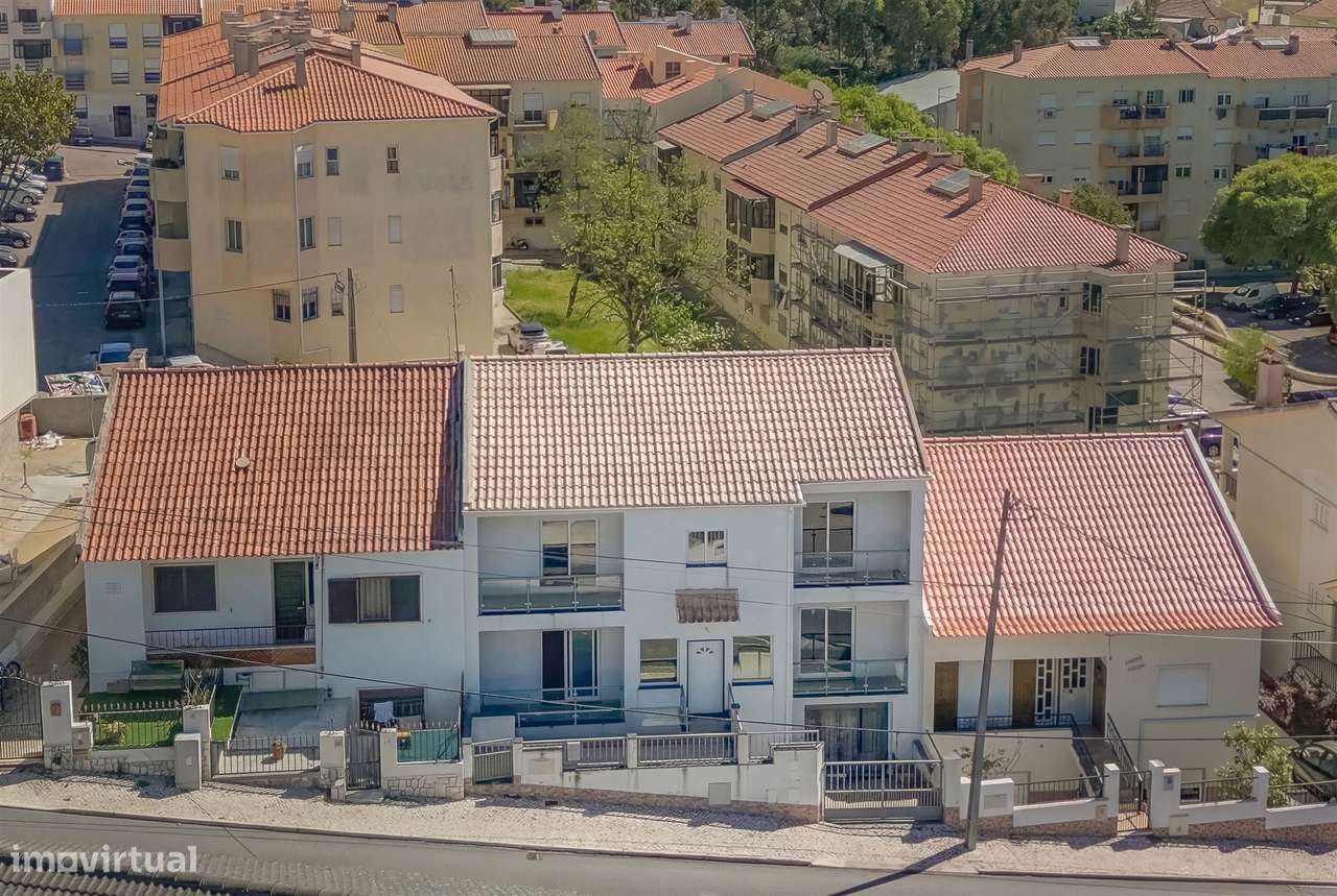 Moradia T4 em Construção em Vale Flores - Feijó Almada-0