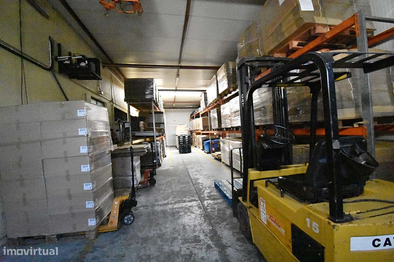 Fábrica em funcionamento para produção alimentar | Cacia, Aveiro-13