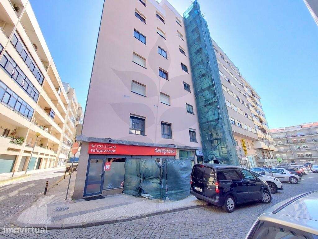 Apartamento T0 Renovado - Junto à Avenida da Liberdade, Braga-19