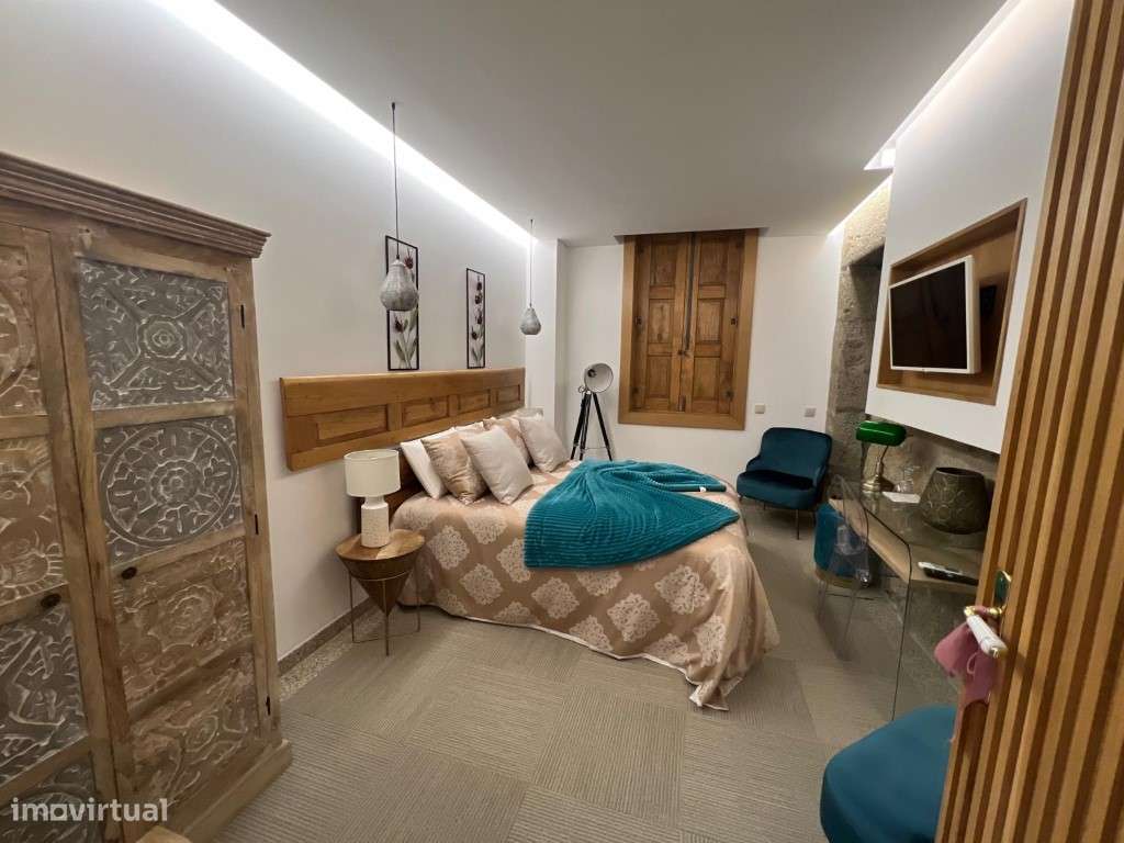 Moradia T5 com piscina em Braga-8